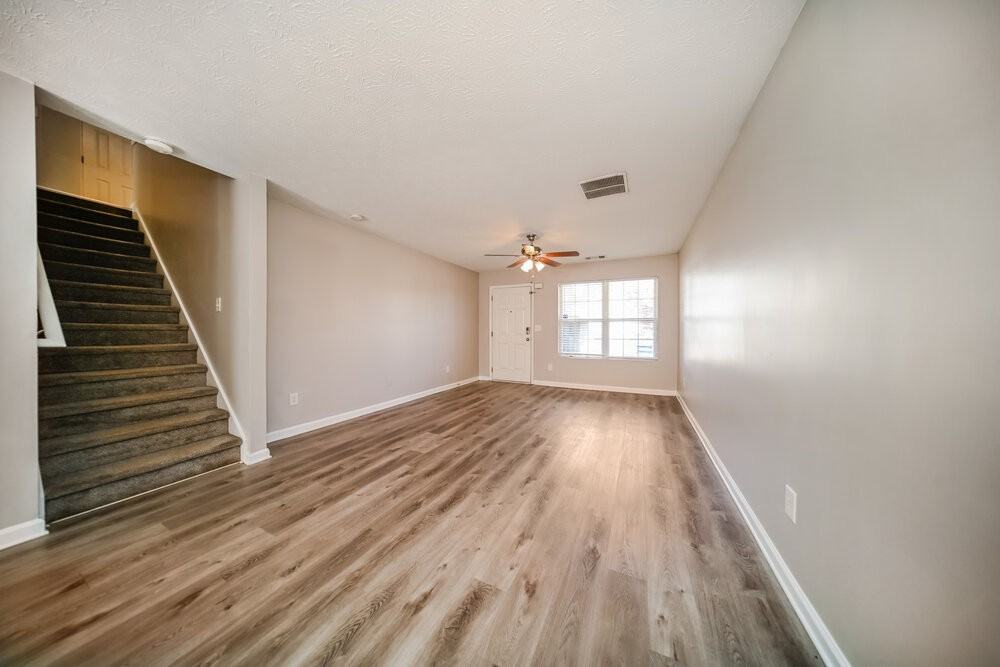 5200 Tussahaw Xing - Photo 6 of 17