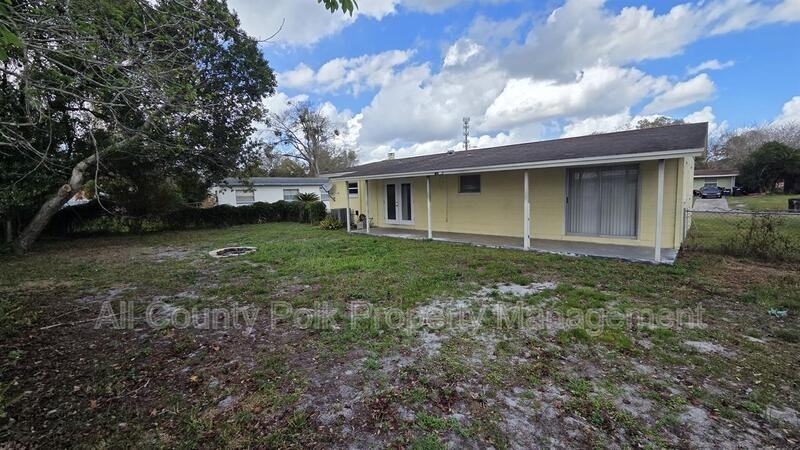 2902 Sprague Dr - Photo 2 of 17