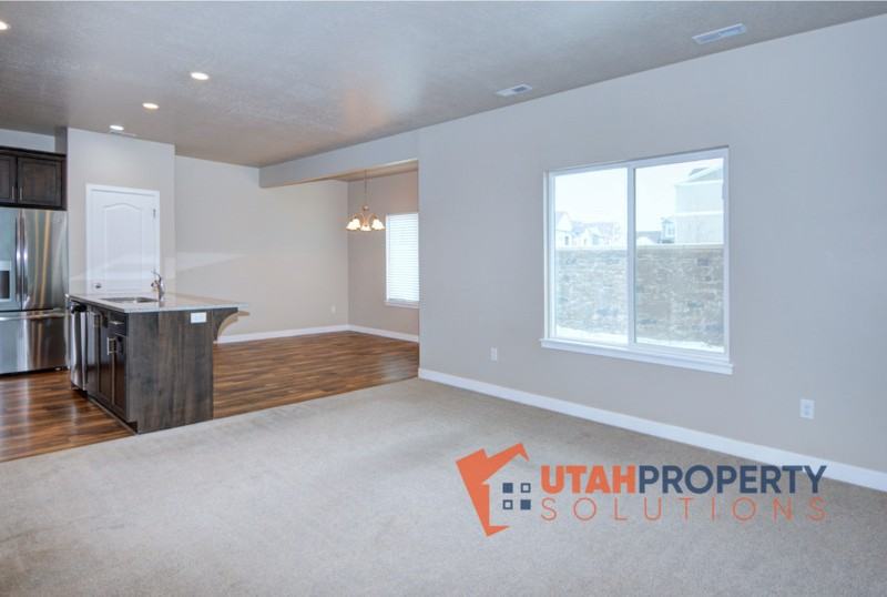 5393 W Borglum Ln - Photo 7 of 31