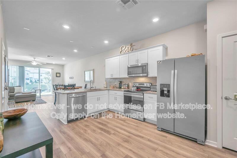 19676 Shady Oak Dr - Photo 4 of 21