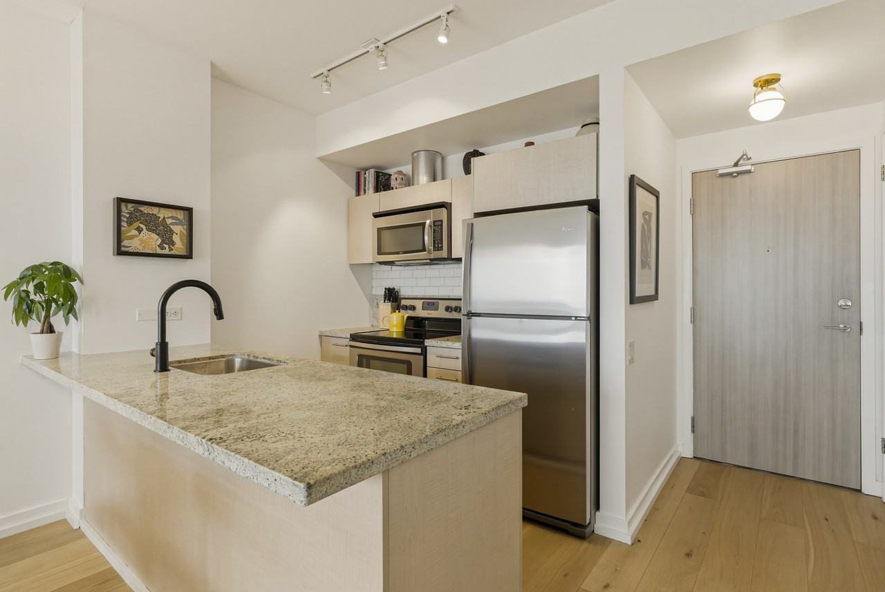 70 Distillery Lane #1804 - Photo 5 of 34