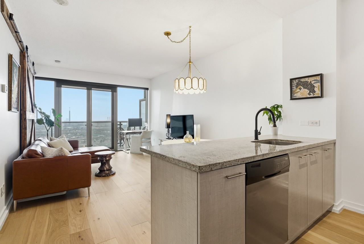 70 Distillery Lane #1804 - Photo 2 of 34