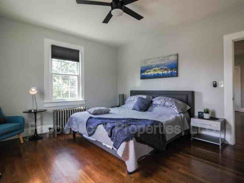 519 E Main St #8 - Photo 6 of 11