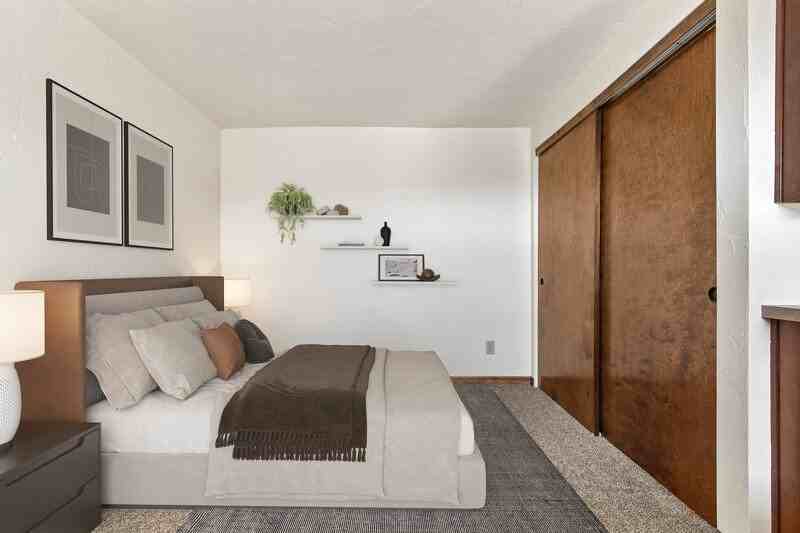 2364 Canter Ln - Photo 2 of 8