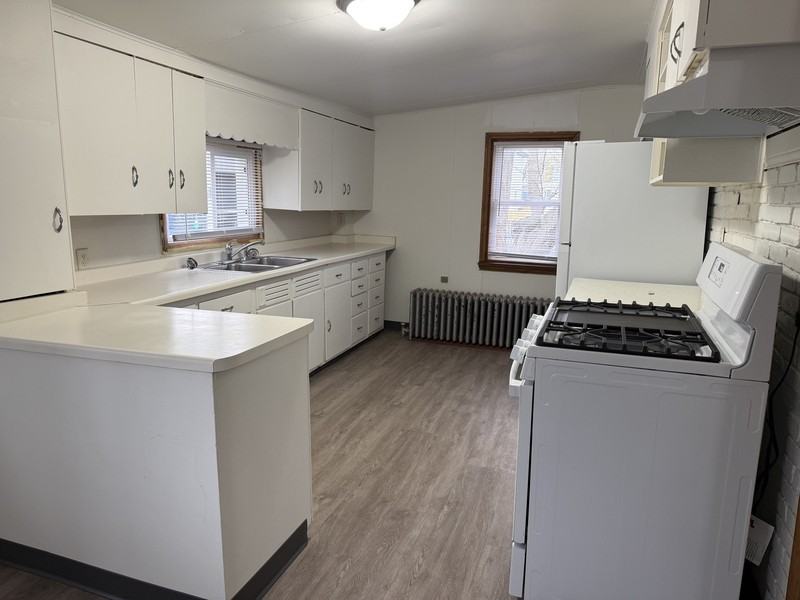 502 W 6th Ave - Photo 5 of 32