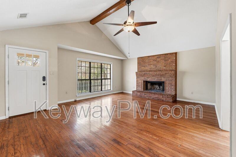 137 Crawford Dr - Photo 7 of 27