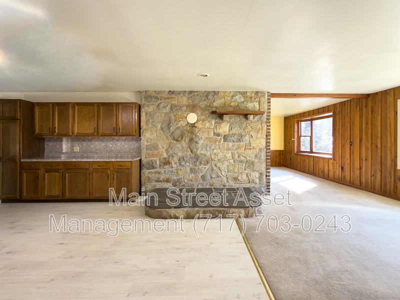 735 Yellow Hill Rd - Photo 7 of 41