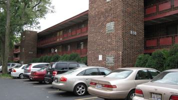 featured image of 818 Noyes St