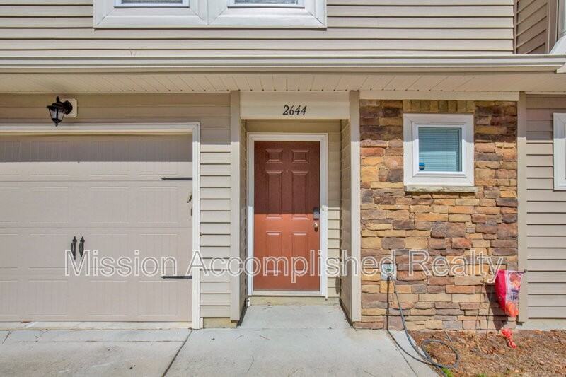 2644 Middle Branch Bnd - Photo 5 of 33