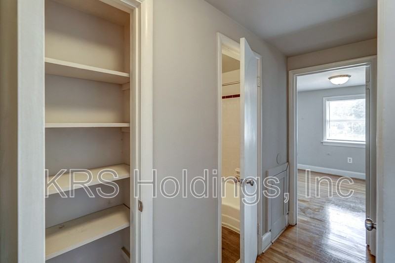 5411 Remuda Dr #4 - Photo 6 of 13