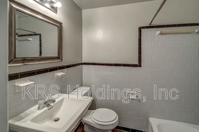 5411 Remuda Dr #4 - Photo 7 of 13