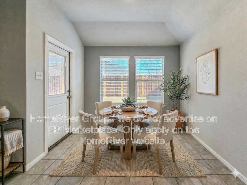 714 Christopher Dr - Photo 3 of 25