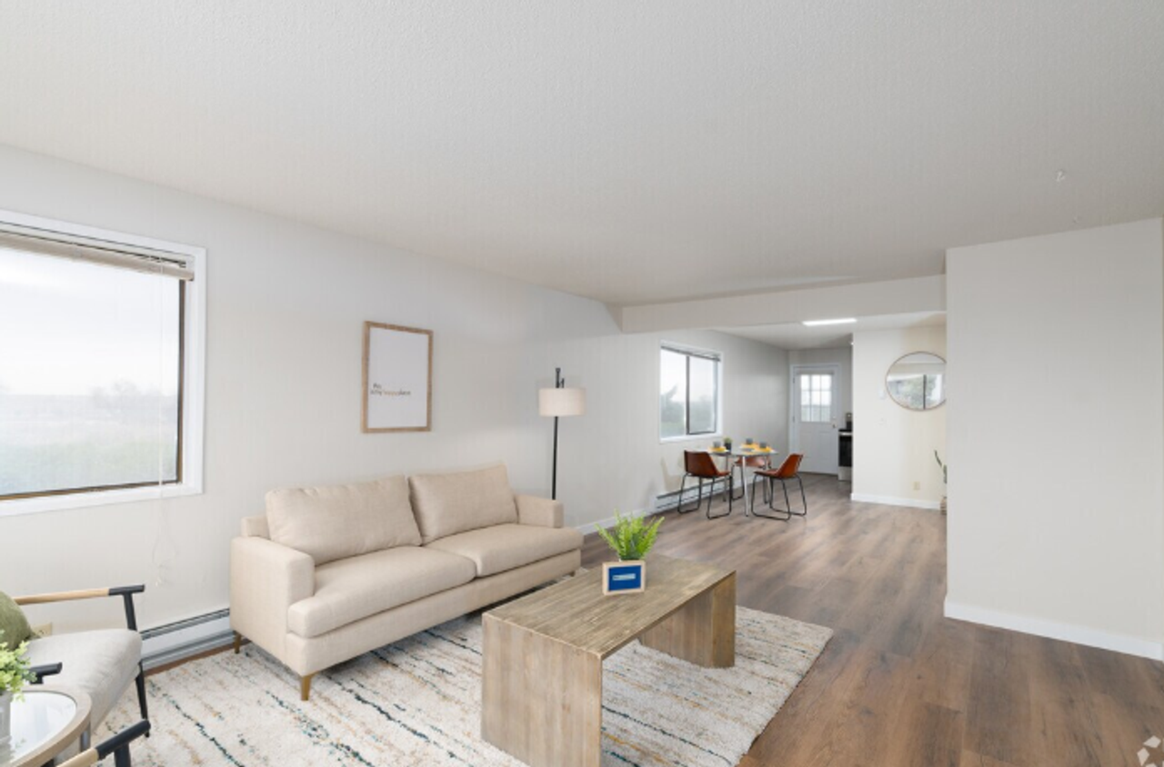 River Vista Apts, LLC - Photo 4 of 13