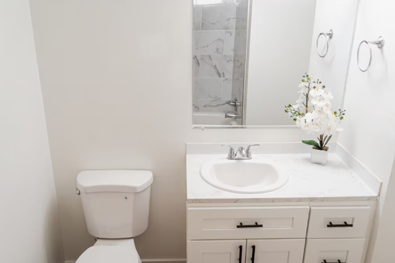 River Vista Apts, LLC - Photo 6 of 13