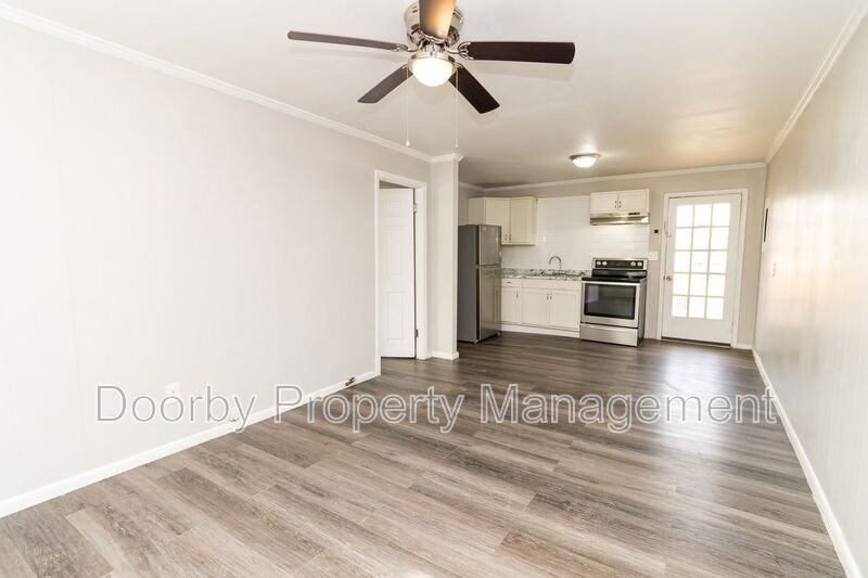 207 Napier St #2 - Photo 2 of 11