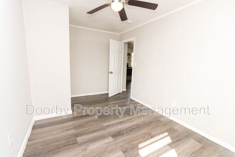 207 Napier St #2 - Photo 5 of 11