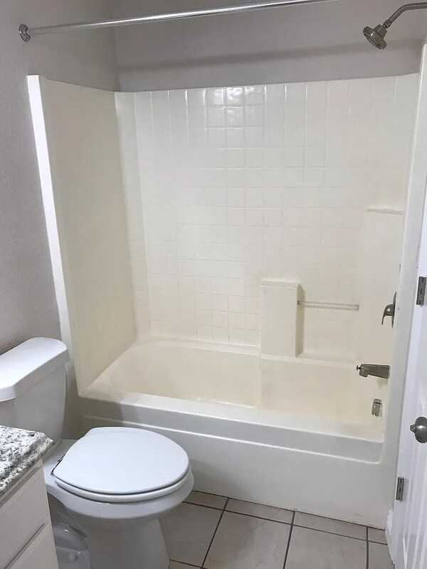 1055 Vermont Ave - Photo 6 of 15