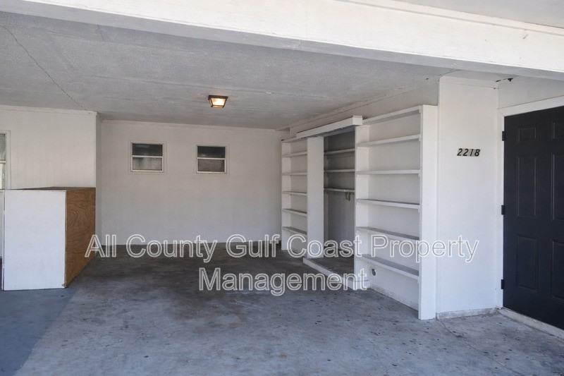 2218 60th Ave W - Photo 2 of 9