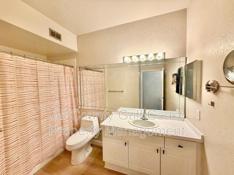 5110 Northridge Rd #104 - Photo 5 of 17