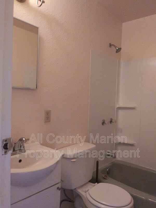 2026 Nw 14th St - Photo 4 of 16