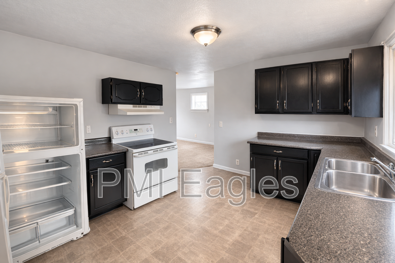 1507 Nichols Dr - Photo 7 of 7