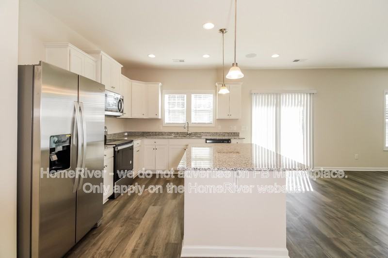 1360 Curlew Cir - Photo 5 of 21