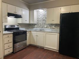 featured image of 2415 Charlotte St