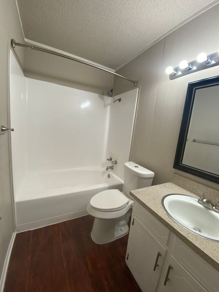 2415-2417 Charlotte St - Photo 5 of 23