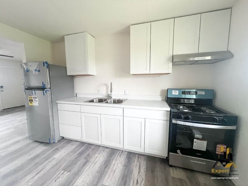 1507 Nogales St #4 - Photo 5 of 11