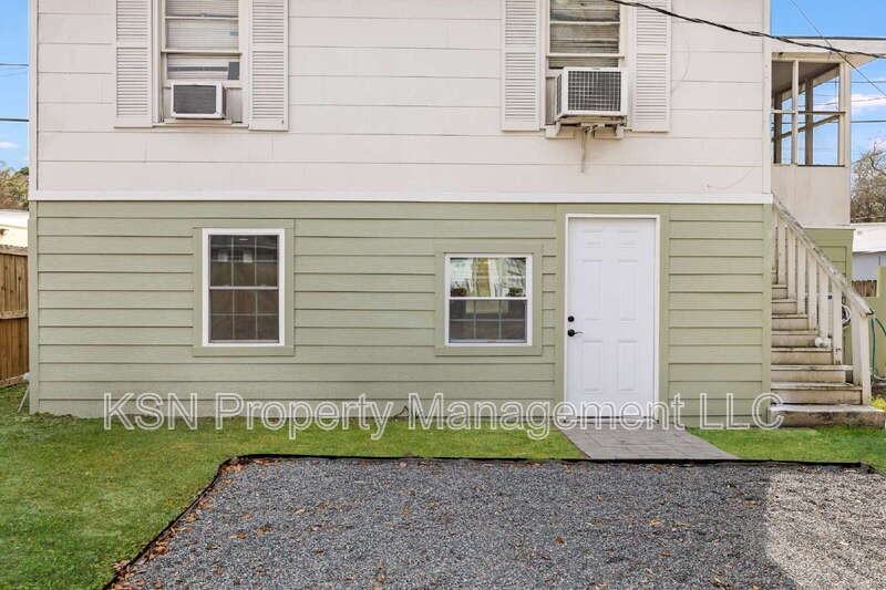 2015 E 58th St - Photo 2 of 26