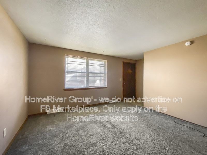 3730 Ne 42nd Ter - Photo 2 of 19
