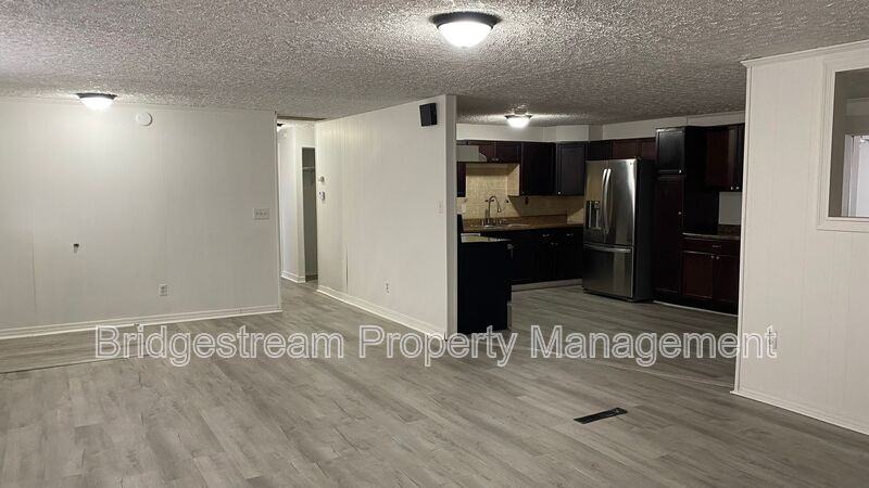 6116 Rosebury Dr - Photo 2 of 24