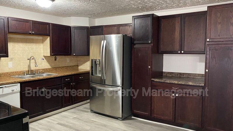 6116 Rosebury Dr - Photo 4 of 24