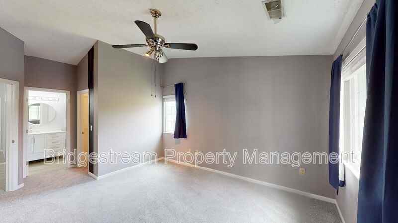 6591 Brigham Sq #7 - Photo 4 of 10