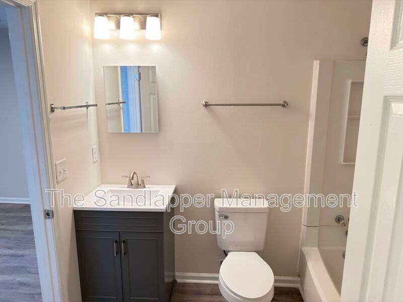 186 Dorchester Manor Blvd #A - Photo 7 of 10