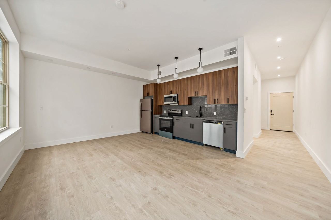 Wood Street Lofts - Photo 6 of 50