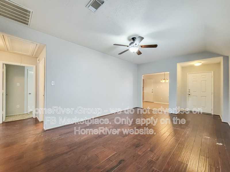 7206 Cool Springs Ct - Photo 2 of 19