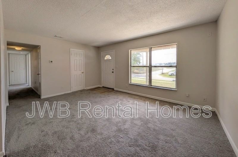 6829 Van Gundy Rd - Photo 5 of 19