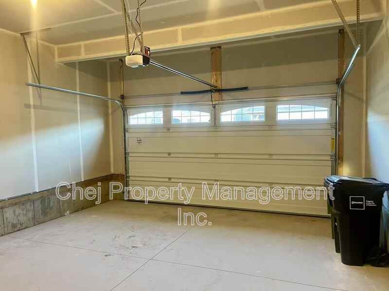 2036 208 St Nw - Photo 3 of 19