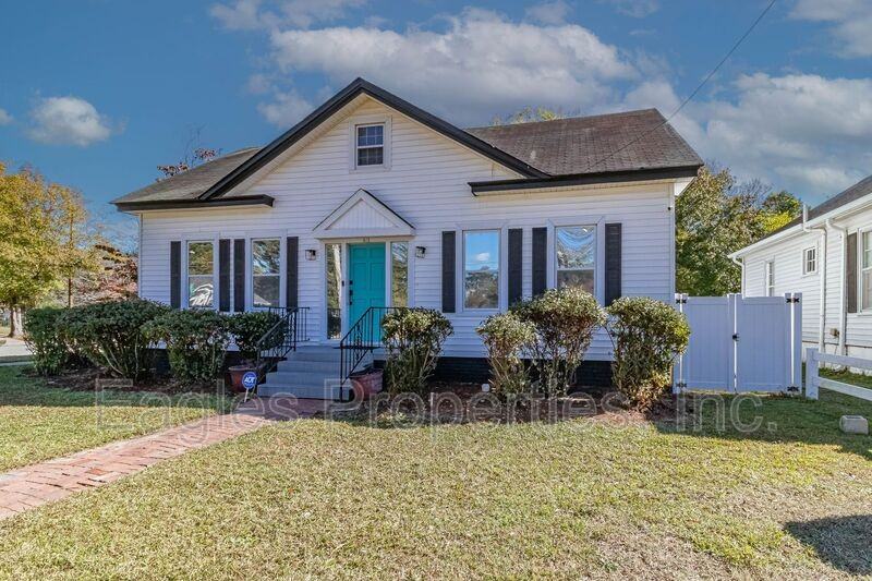 512 N Pineview Ave - Photo 2 of 34