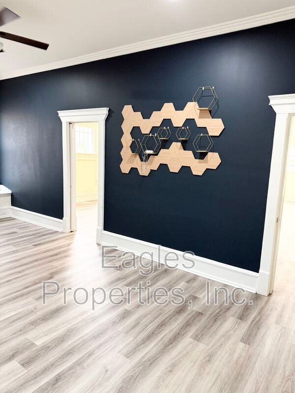 512 N Pineview Ave - Photo 6 of 34