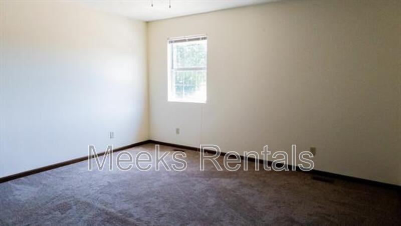 101 Boncarbo Ln #101 - Photo 3 of 4