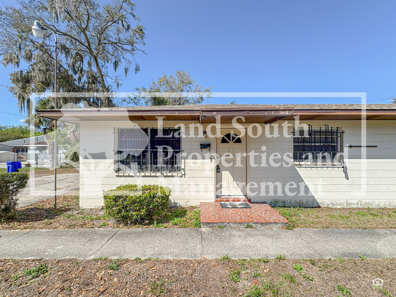 322 Ariana St - Photo 2 of 12