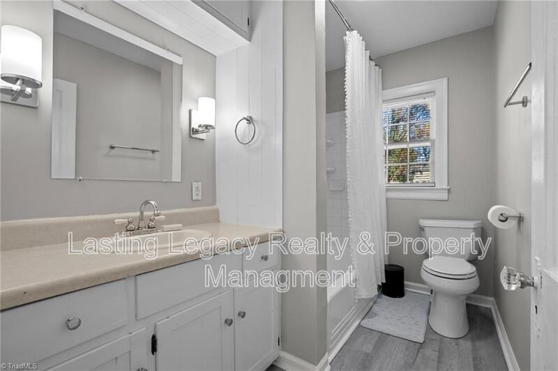 156 Rosedale Cir - Photo 5 of 6