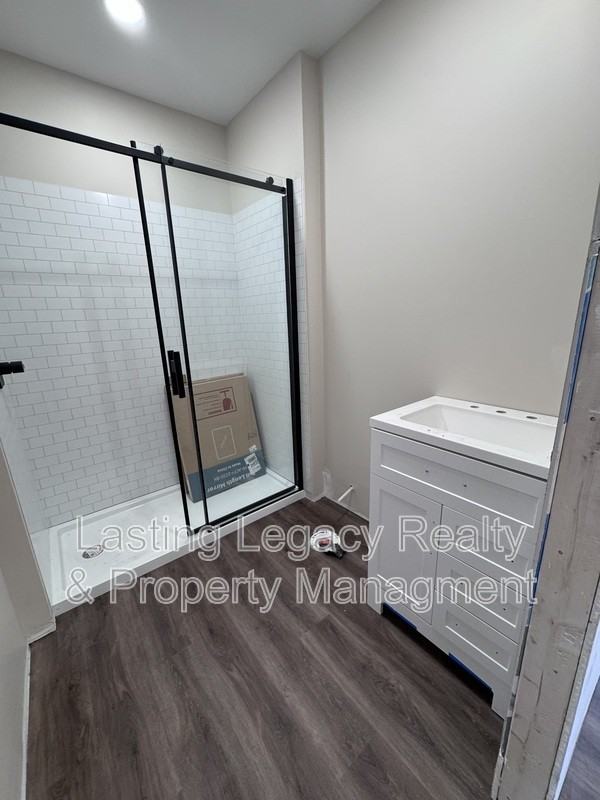 441 E Depot St - Photo 4 of 6