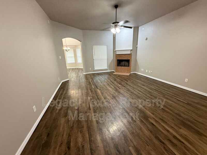 3802 Pine Cir - Photo 6 of 12