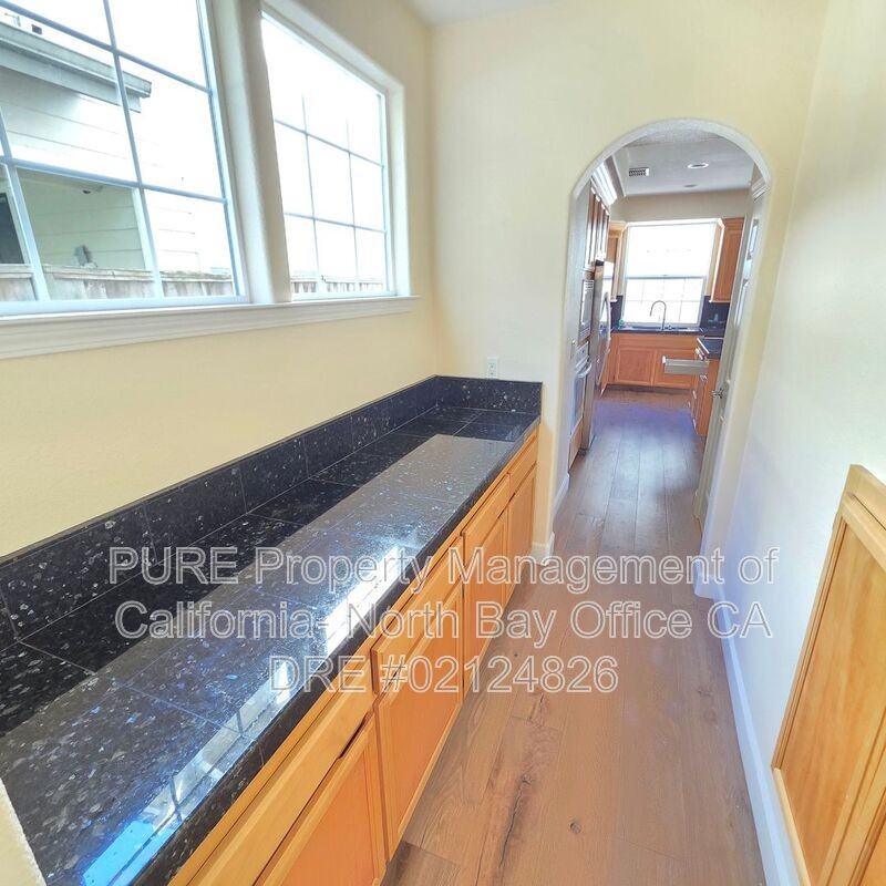 565 Jorgensen St #MAIN - Photo 4 of 21