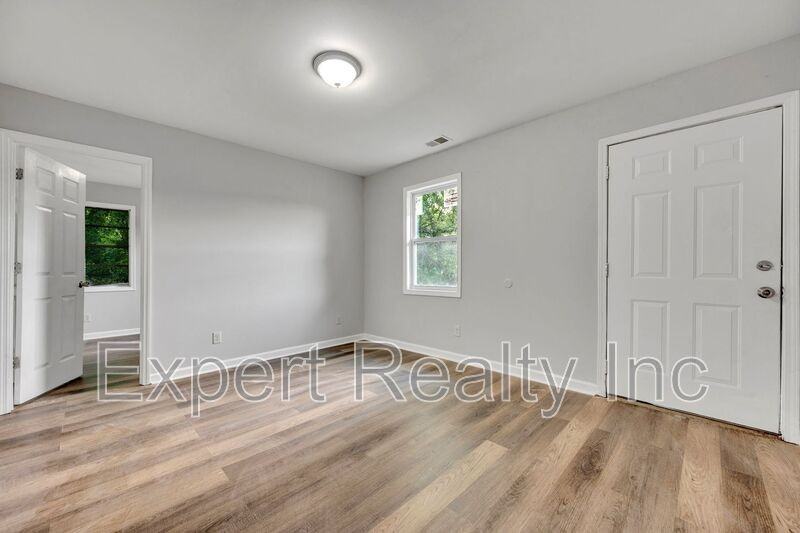 1732 32nd Pl N #2 - Photo 3 of 20