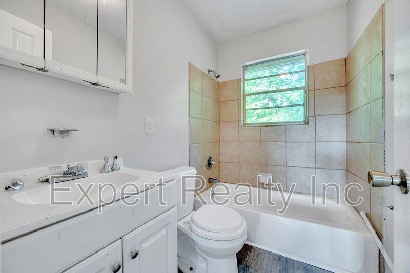 1732 32nd Pl N #2 - Photo 4 of 20