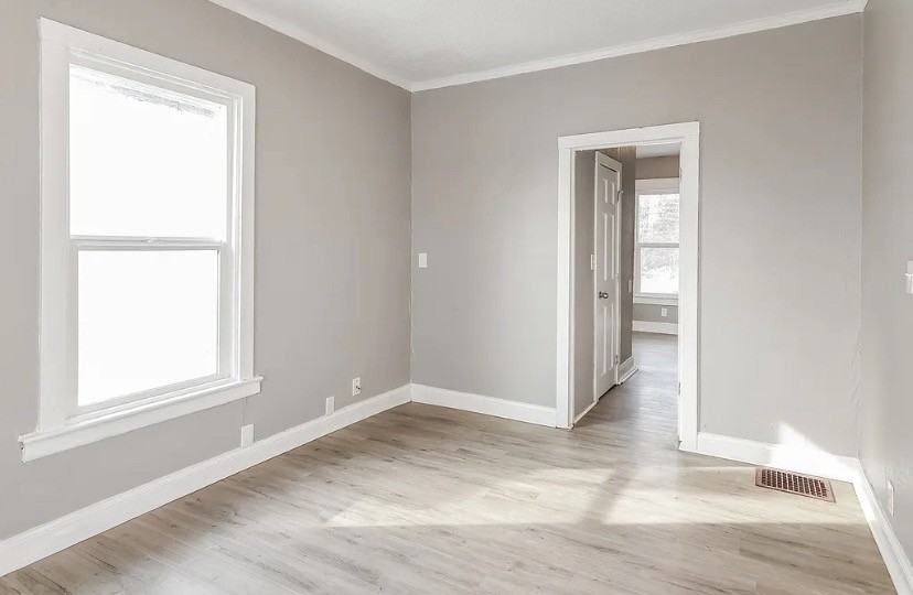 2632 Cypress Avenue - Photo 4 of 9